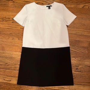 Forever 21 XXI Sleeved Shift Dress Color-blocked  Black & Cream Small
